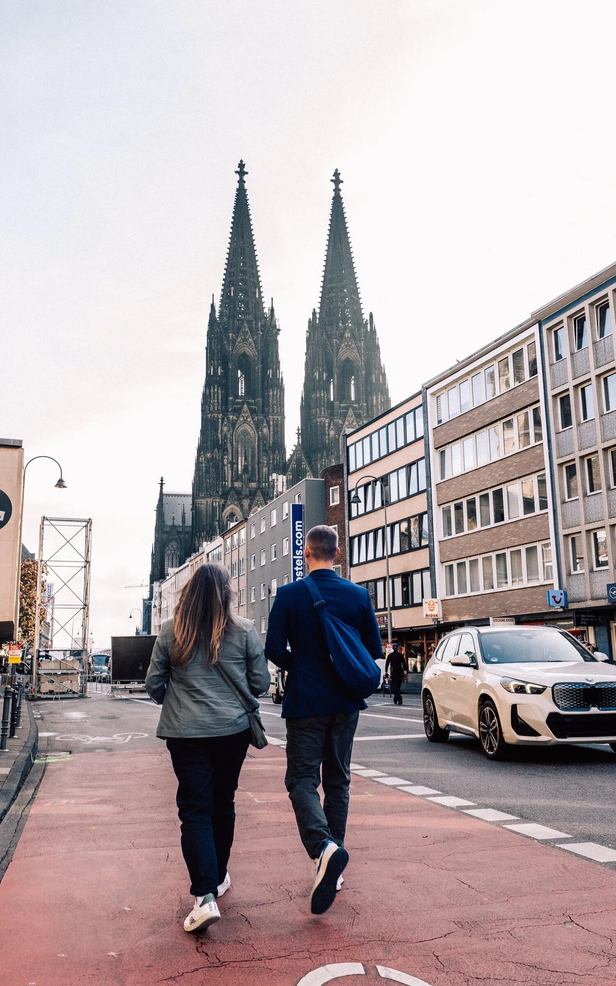 Zu Fuß durch Köln, mit dem Dom im Blick
